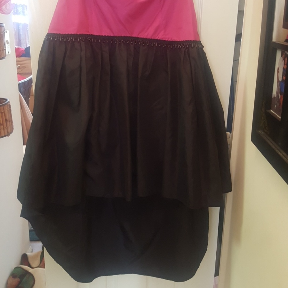 Dress - Picture 3 of 8